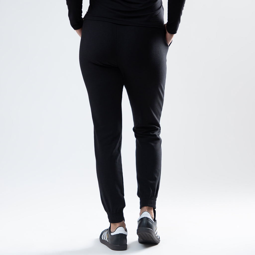 Pants de Bambú Unisex Slim Fit Color Negro - Bamboo Fleece - Elementa ropa de bambú para hombre y mujer en México - Ropa cómoda unisex ,  ropa sostenible unisex.