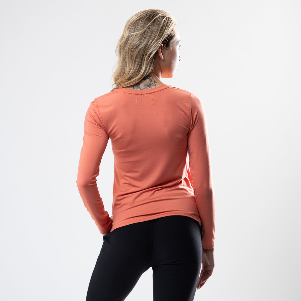 Playera de Bambú Manga Larga Mujer Color Coral - Bamboo Silk - Elementa ropa de bambú en México - Ropa cómoda para mujer ,  ropa sustentable para mujer.